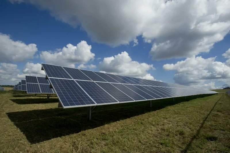 Solar panels — AI sales for energy B2B
