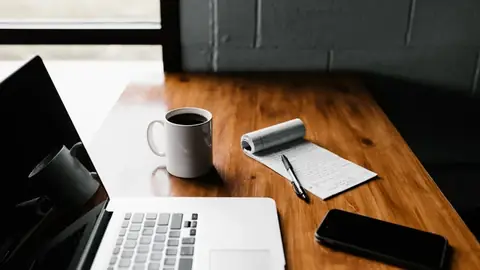 AI Content at Scale: Run a Blog With AI Without Becoming Spam